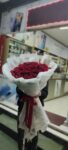 سفارش و خرید آنلاین دسته گل رز هلندی قرمز طرح مهوش از اطلس گل شیراز .
