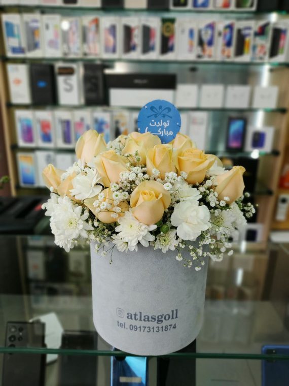 سفارش و خرید آنلاین باکس گل گرد رز طرح نگار از اطلس گل در شیراز زیبا.