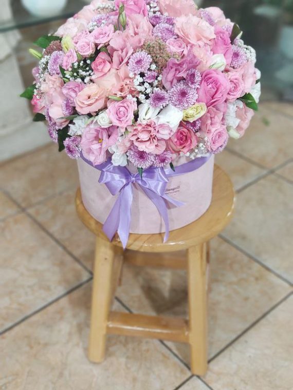 سفارش و خرید باکس گل گرد طرح بهار از اطلس گل شیراز.