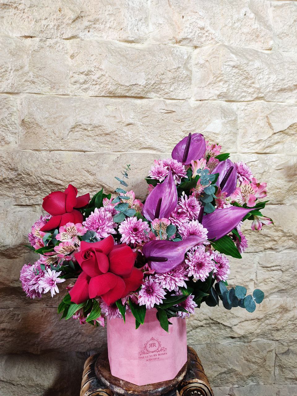 ایده هایی خاص و زیبا برای شب یلدا و جشنی خاص با محصولات گل از گلفروشی آنلاین اطلس گل در شیراز زیبا.
