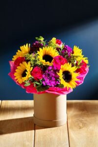 باکس گل زیبای آفتاب گردان برای تبریک عید زیبای فطر . سفارش آنلاین از اطلس گل شیراز.