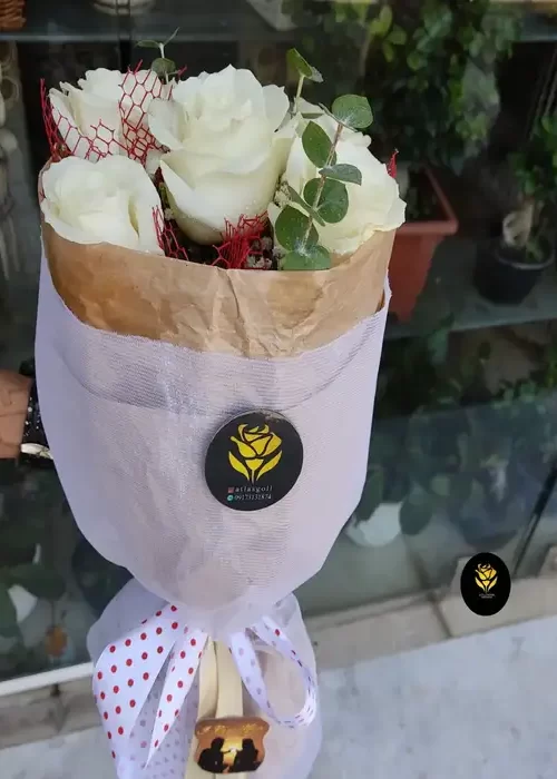 دسته گل مينيمال رز هلندی طرح کاترین از اطلس گل شیراز