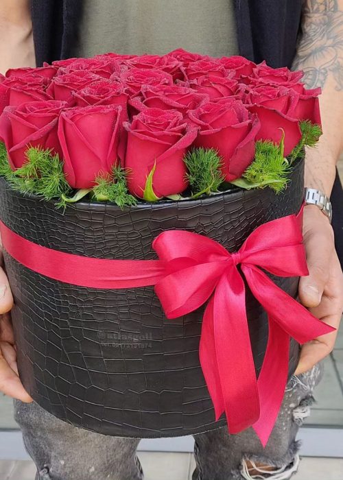 سفارش و خرید آنلاین باکس گل رز هلندی آنلاین طرح شیوا از اطلس گل شیراز .